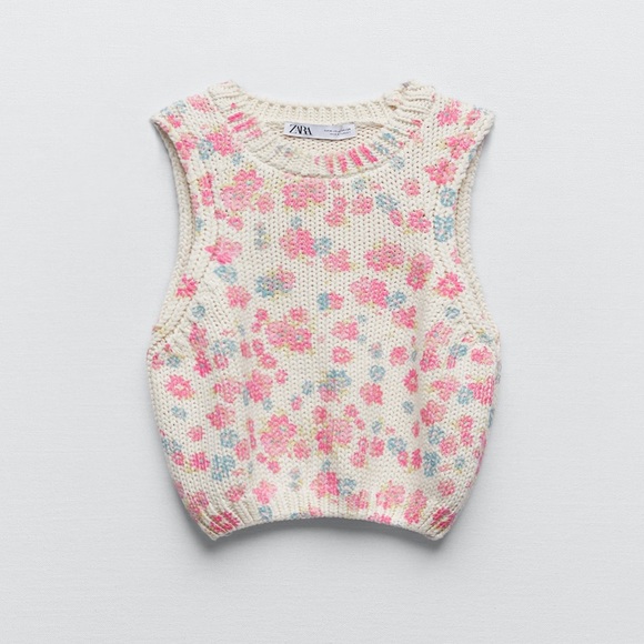 ๐ BNWT ZARA FLORAL KNIT TOP ๐ SMALL - Picture 4 of 7